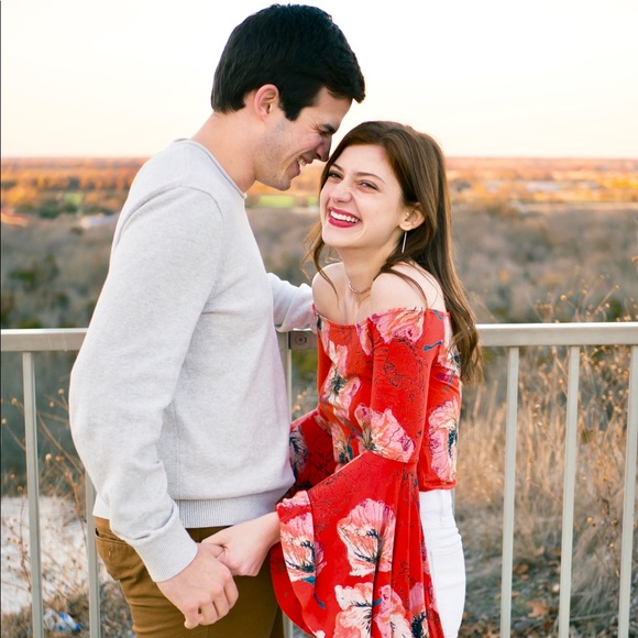 Welcome to my closet 🛍🌹💕⚡️🤩 - Picture 4 of 8